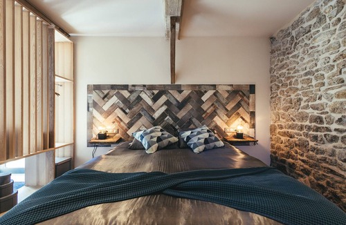 Longmesnil Apartment | Suite de l'Etoile with private jacuzzi and Sauna in Normandy