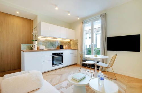 Silly-Gallieni Apartment | Suite Deluxe 1