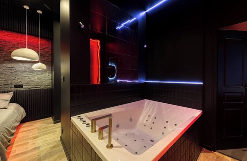 Melun Apartment | Suite Deluxe - Jacuzzi