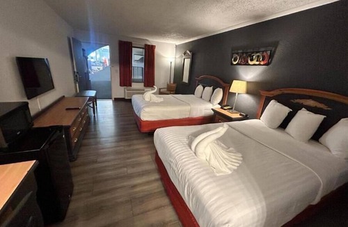 Mattoon Hotel | Suite Dreams Hotel