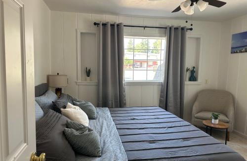 Arden-Arcade House | Suite E with 2-bedroom