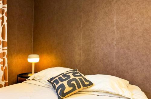 Republique - Tolstoi Apartment | Suite Elton