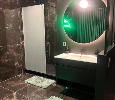 Centre Ville Apartment | Suite Emeraude