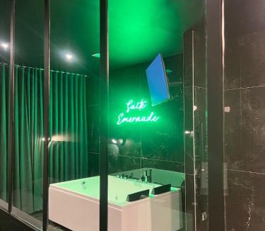 Centre Ville Apartment | Suite Emeraude