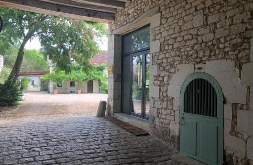 Les Ormes Bed & Breakfast | Suite en Chambre d'hôtes La Vigenna