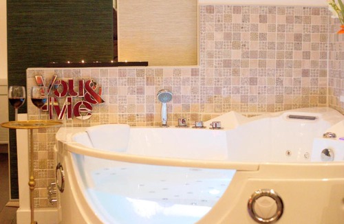 Salon-de-Provence Bed & Breakfast | Suite EndLessLove