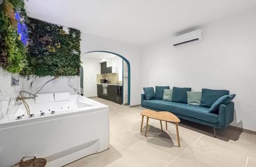 Epinal Apartment | Suite Erastis Avec Spa Privé