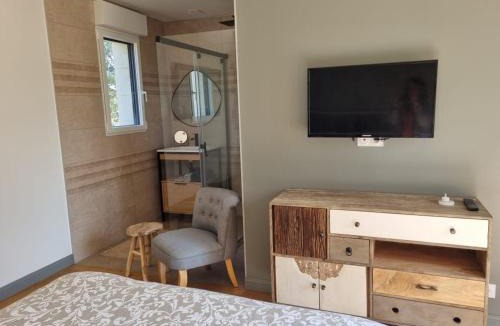 Clermont House | Suite Evasion - Jaccuzzi et petit déjeuner
