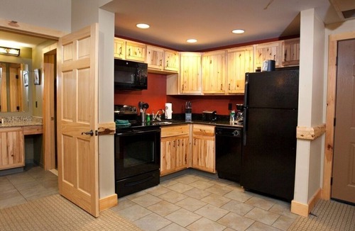 Blodgett Mills Condo | Suite + Fireplace & Balcony | Onsite Waterpark