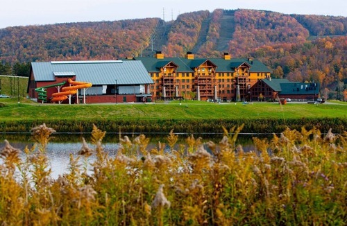 Blodgett Mills Condo | Suite + Fireplace & Balcony | Onsite Waterpark