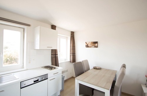 Oye-Plage Apartment | Suite for 2 people - One Bedroom Apartment, Sleeps 2