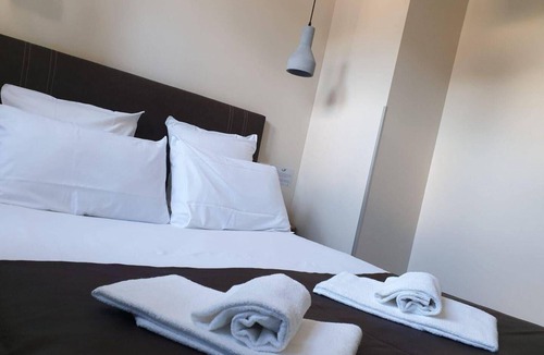 Saint-Jean-de-Monts Hotel | Suite for 3 .