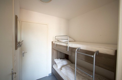 Oye-Plage Apartment | Suite for 4 people - One Bedroom Apartment, Sleeps 4