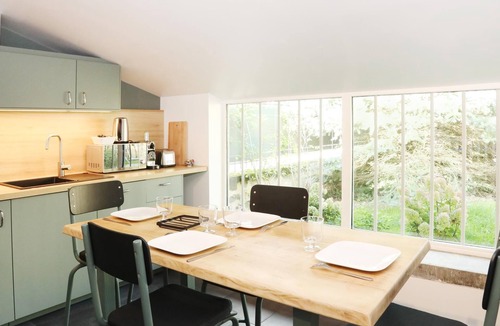 Senlis House | Suite Garden with private garden