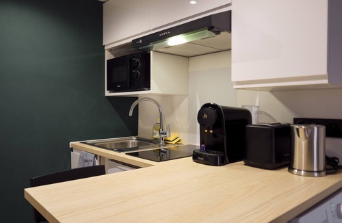 Saint Michel - Mairie Apartment | Suite Hanoï - Check in H24