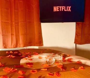 Montargis Apartment | Suite Hibiscus - Cocon Romantique & Jacuzzi Privé