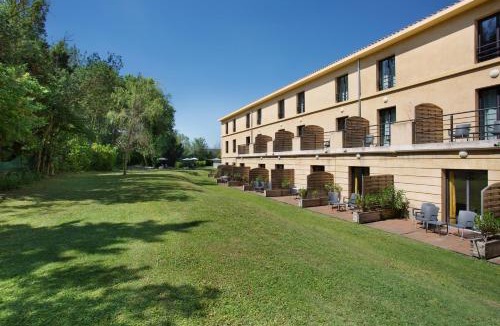 Bouc-Bel-Air Apartment | Suite Home Aix en Provence Sud TGV