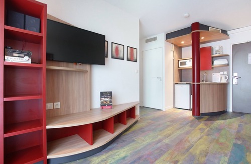 Saran Hotel | Suite - Home Orleans Saran