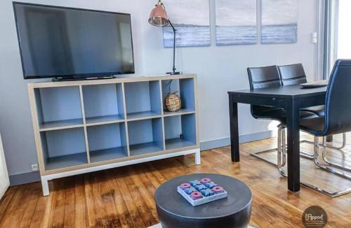 Angouleme Apartment | Suite Houmeau 3- Gare Pôle Image