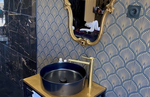 Frenouville Bed & Breakfast | Suite Jacuzzi 50 Nuances