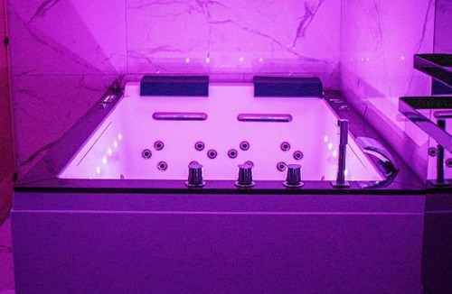 Lisieux Bed & Breakfast | Suite KING Size SAUNA JACUZZI