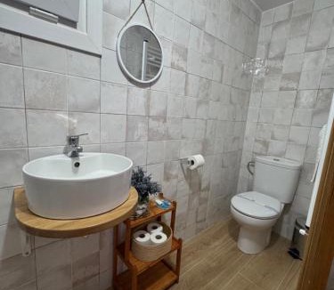 Villarcayo House | Suite la abuela - Hostal Merindades