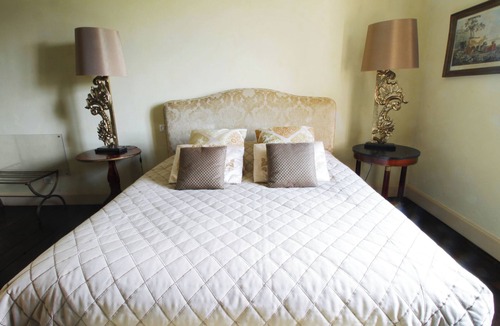 Jongieux Bed & Breakfast | Suite LA CHARDONNAY - Château de la Mar