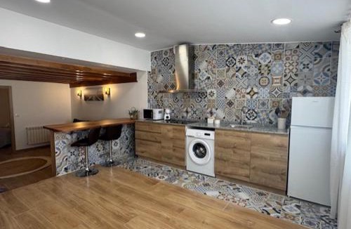 Villarcayo House | Suite La Madriguera - Hostal Merindades