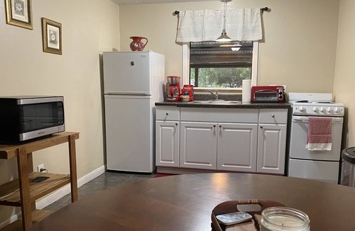 Willis Cabin | Suite located on a beautiful 26 acre property