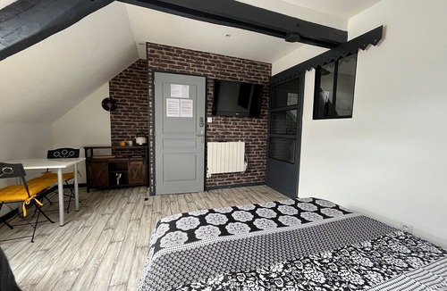 La Selle-en-Cogles Bed & Breakfast | Suite Loft au 1er Étage