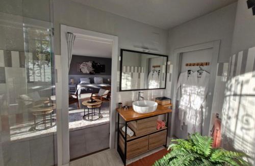 Cap d'Agde House | SUITE'LOFT Premium, La Demeure des Cèdres & SPA Cap d'Agde