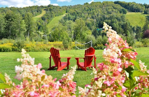 Saint-Sauveur Apartment | Suite luxueuse avec vue imprenable Ski in Ski out