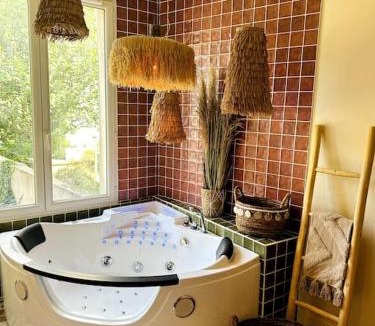 Dinan - Saint-Malo Apartment | Suite Marrakech - Rennes centre