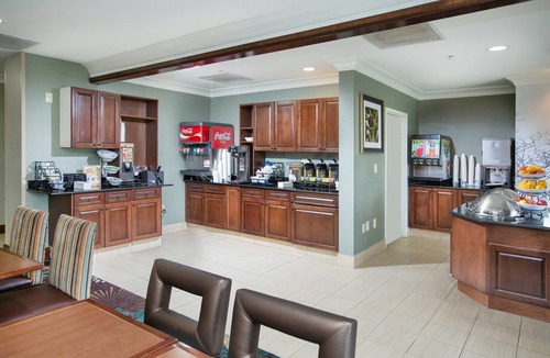 National Hills Apartment | Suite Near Bush Field Airport | Free Daily Breakfast + Fitness Center