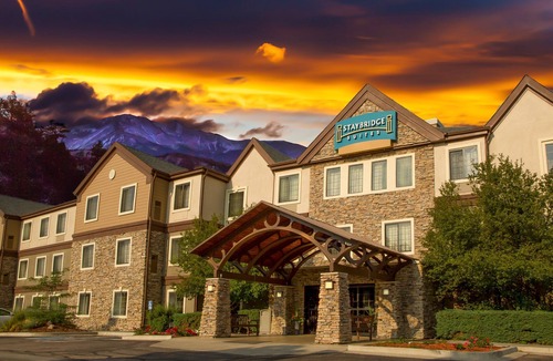 Briargate Condo | Suite Near Pikes National Forest | Outdoor Pool