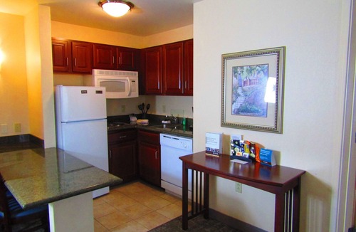 Rochester Apartment | Suite Near Rochester University | Gym Access