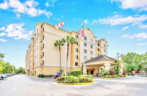 Florida Central Atlantic Coast Apartment | Suite Near Universal Studios w Pool & Hot Tub