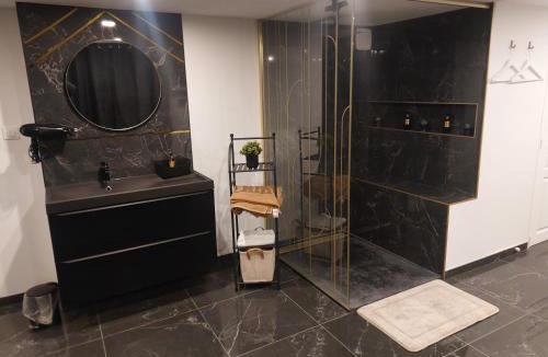 Tourcoing Apartment | Suite O' PALAWAN - TOURCOING