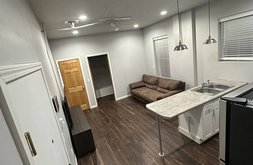 Frostburg Apartment | Suite on Main Street