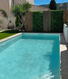 Chateauneuf-les-Martigues House | Suite Privée avec Piscine Côte Bleue, entre Marseille et Aix