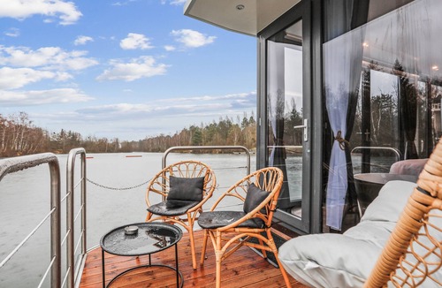 Seine-et-Marne Boat Rental | Suite panoramique pour amoureux - L'Ambroselli