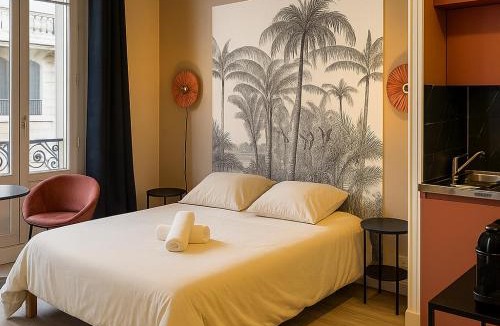 2nd Arrondissement Apartment | Suite Piano