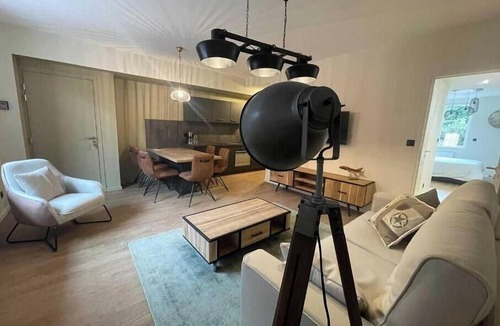 Niergnies Apartment | Suite "Pilote" - 2/4 Pers