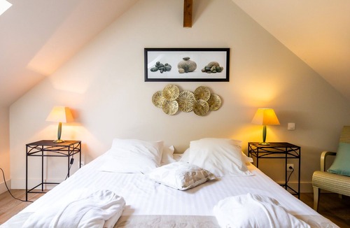L'Oudon Bed & Breakfast | Suite "Piscine" 2-3pers with breakfasts, private swimming pool and access to the SPA