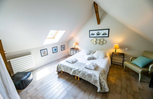 L'Oudon Bed & Breakfast | Suite "Piscine" 2-3pers with breakfasts, private swimming pool and access to the SPA