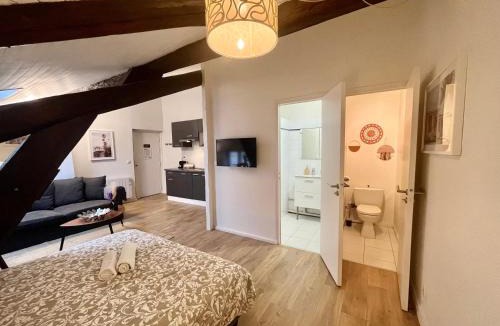 Brotteaux Apartment | Suite Polka