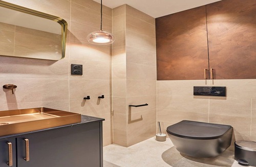 Vincennes Apartment | Suite Premium facing the Chateau de Vincennes