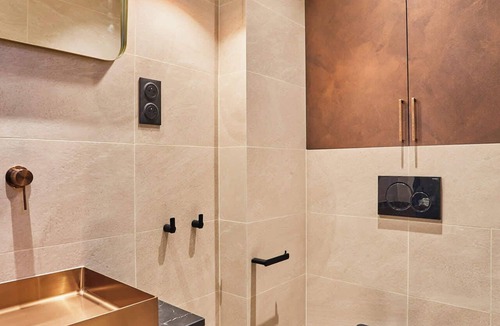 Vincennes Apartment | Suite Premium facing the Chateau de Vincennes