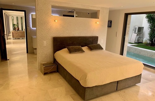 Jacou Bed & Breakfast | Suite Prestige Dans une Villa Luxueuse Avec Tout Confort et Services