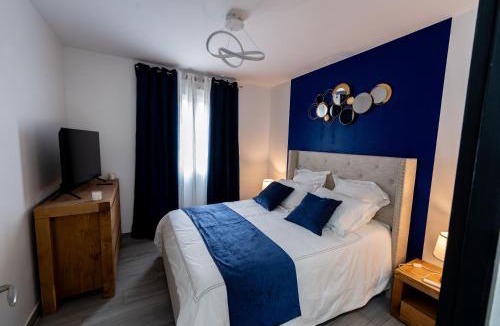 Rousson House | Suite Privée Spa Piscine séjour pro ou détente